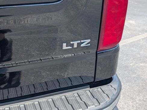 Used 2024 Chevrolet Silverado 1500 LTZ w/ LTZ Convenience Package II AWD/4WD image 23