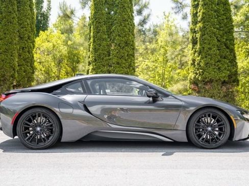 Used 2020 BMW i8 Coupe AWD/4WD image 13