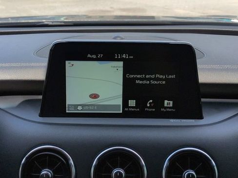 Used 2021 Kia Stinger GT1 RWD image 17