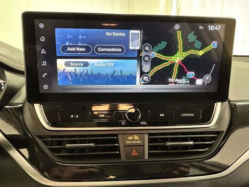 Used 2023 Nissan Altima 2.5 SR w/ SR Premium Package FWD image 16