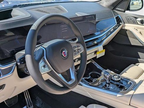 New 2026 BMW ALPINA XB7 image 3