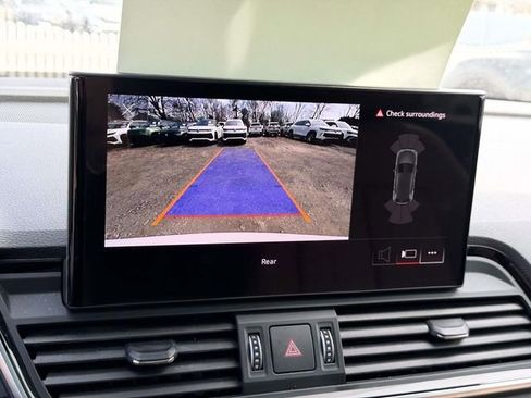 Used 2023 Audi Q5 2.0T Premium w/ Convenience Package image 24