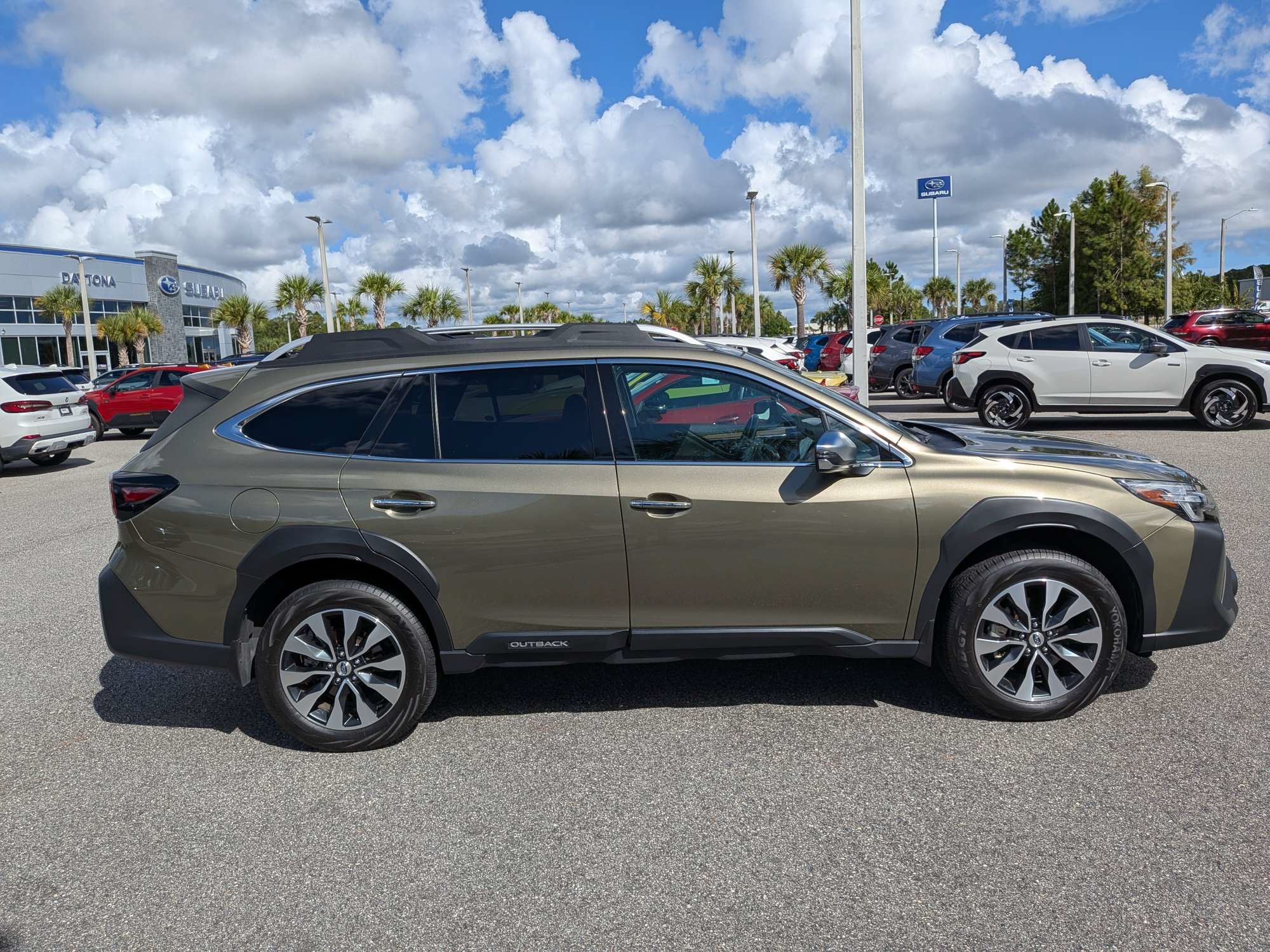 Certified 2025 Subaru Outback Touring XT w/ Popular Package #2 AWD/4WD image 3