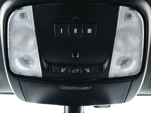 Used 2025 Dodge Durango GT RWD image 19