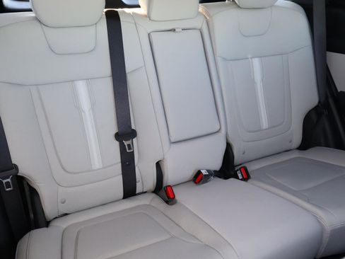 Used 2025 Hyundai Tucson SEL image 19