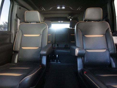 Used 2023 GMC Yukon XL AT4 w/ Technology Package image 34