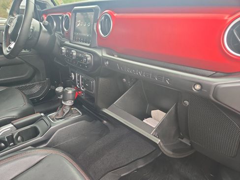 Used 2020 Jeep Wrangler Rubicon image 24