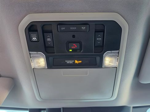 Used 2024 Toyota Tundra Limited AWD/4WD image 14