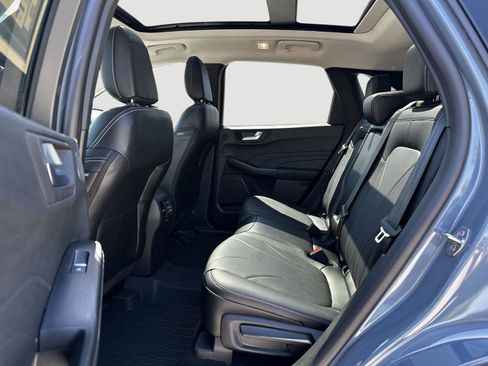 Used 2025 Ford Escape Platinum w/ Premium Technology Package AWD/4WD image 20
