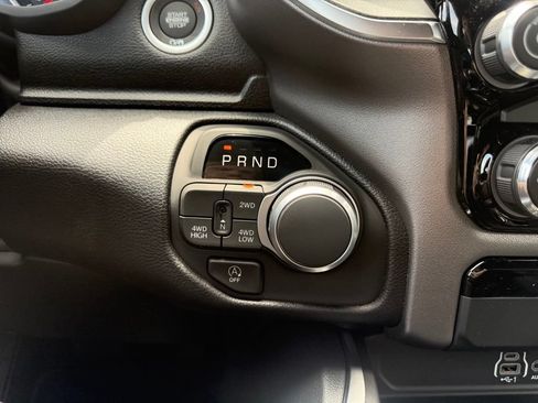 New 2026 RAM 1500 Express AWD/4WD image 22