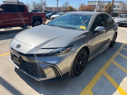 Used 2025 Toyota Camry SE w/ Convenience Package