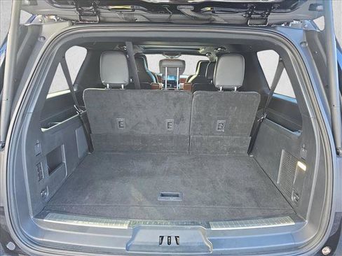 Used 2023 Lincoln Navigator L Reserve image 13