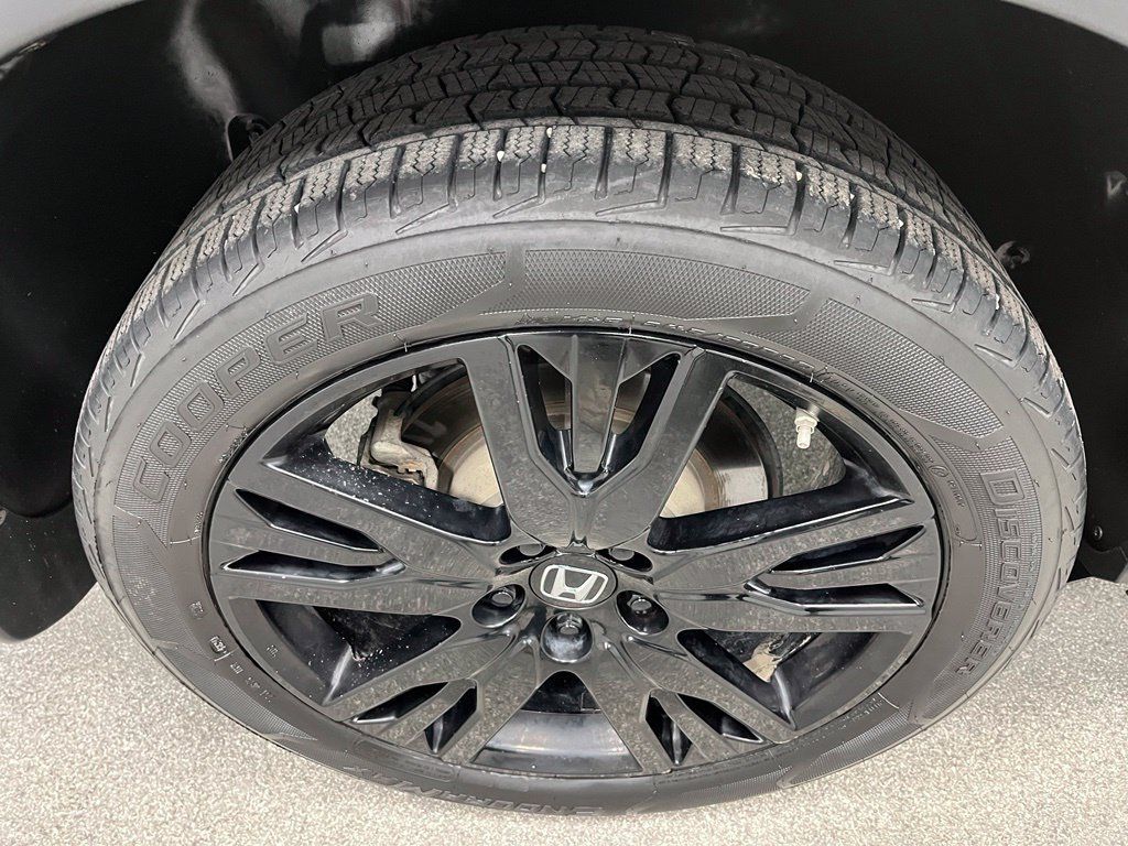 Used 2021 Honda Pilot Black Edition image 17