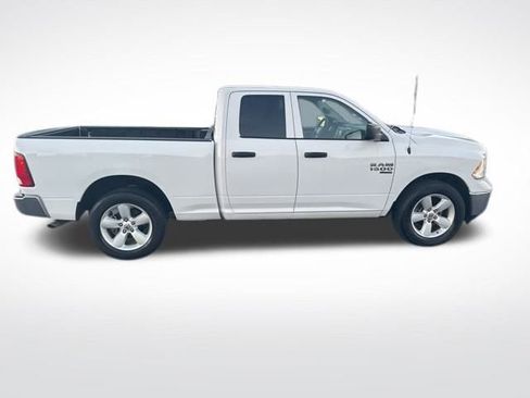 Used 2024 RAM 1500 Classic SLT image 7