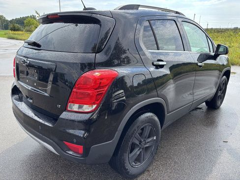 Used 2018 Chevrolet Trax LT w/ Sun & Sound Package AWD/4WD image 7