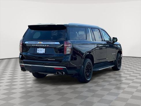 Used 2024 Chevrolet Suburban Premier AWD/4WD image 7