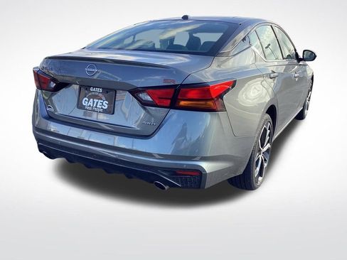 Used 2025 Nissan Altima 2.5 SR AWD/4WD image 9