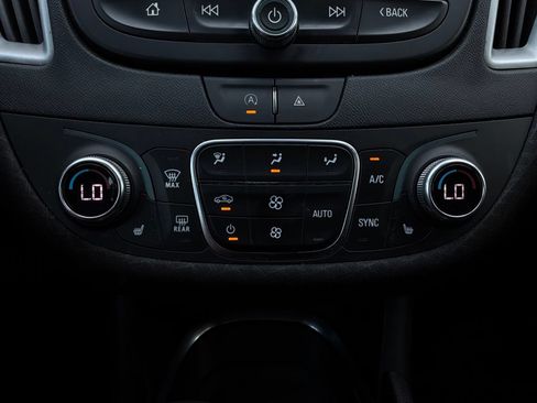 Used 2024 Chevrolet Malibu LT FWD image 31