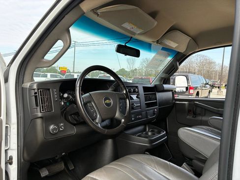Used 2023 Chevrolet Express 2500 1500 Cargo w/ Driver Convenience Package image 12