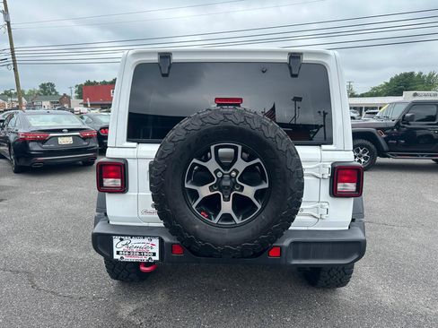 Used 2018 Jeep Wrangler Unlimited Rubicon w/ Cold Weather Group AWD/4WD image 6