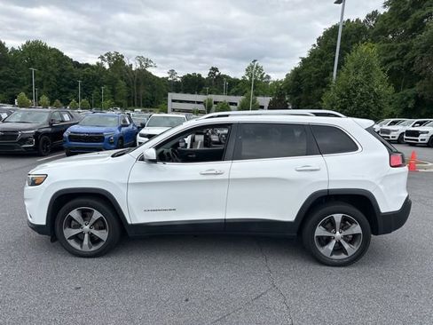 Used 2019 Jeep Cherokee Limited FWD image 6