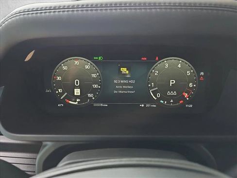 New 2025 Land Rover Defender 110 S image 19