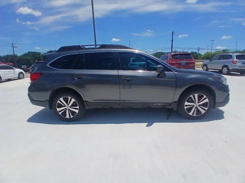 Used 2018 Subaru Outback 2.5i Limited AWD/4WD image 4