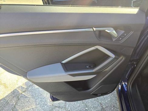 Used 2024 Audi Q3 2.0T Premium Plus w/ Premium Plus Package image 19