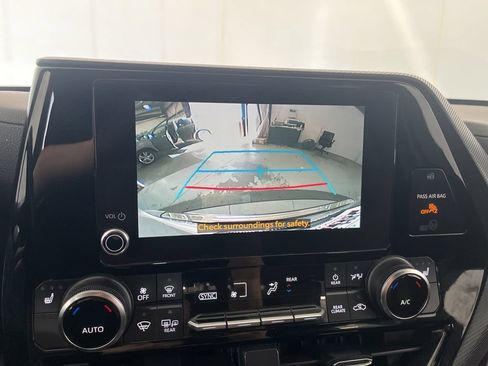 Used 2023 Toyota Highlander XSE AWD/4WD image 73