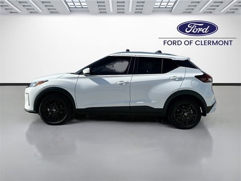 Used 2021 Nissan Kicks SV w/ Exterior Package image 4