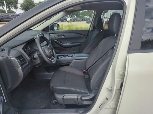 Used 2024 Nissan Rogue S AWD/4WD image 20