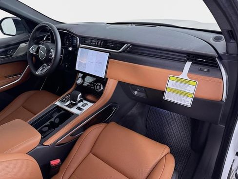 New 2026 Jaguar F-PACE R-Dynamic S image 31