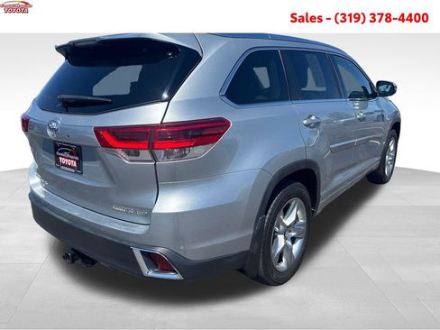 Certified 2018 Toyota Highlander Limited AWD/4WD image 6