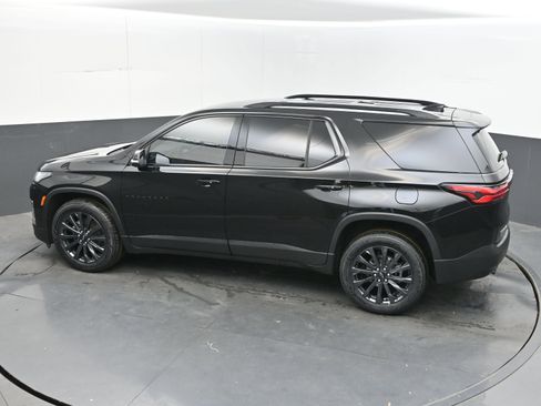 Used 2022 Chevrolet Traverse RS FWD image 33