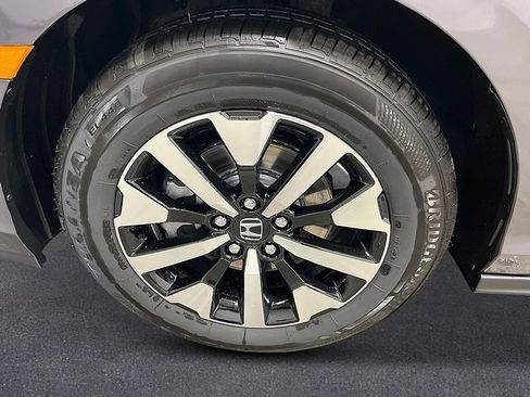 New 2026 Honda Odyssey EX-L image 10