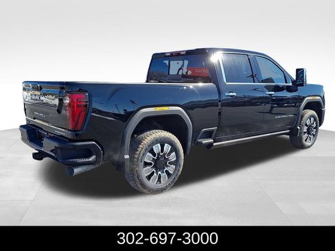 New 2026 GMC Sierra 3500 Denali w/ Denali Reserve Package AWD/4WD image 6