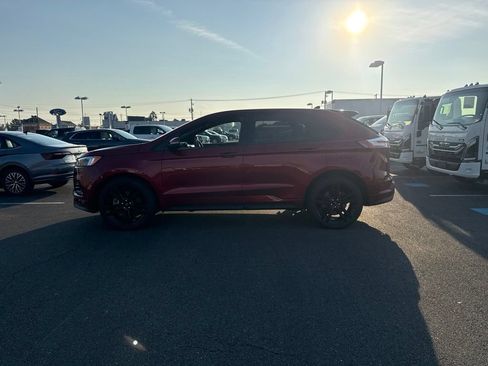 Used 2019 Ford Edge ST w/ Equipment Group 401A AWD/4WD image 3