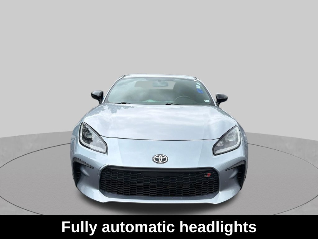 Used 2022 Toyota GR86 Premium w/ ALL Weather Mat Package (TMS) RWD image 10