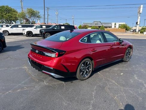 Used 2024 Hyundai Sonata SEL FWD image 6