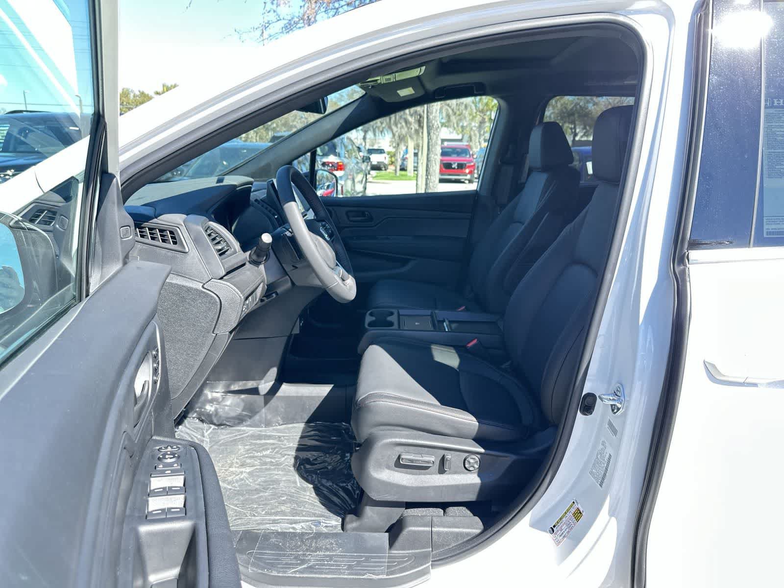 New 2026 Honda Odyssey Sport-L image 2