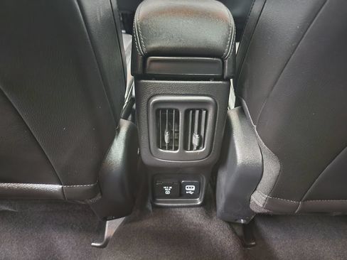 Used 2021 Jeep Compass Latitude w/ Sun and Sound Group AWD/4WD image 26