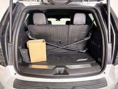 Used 2025 Chevrolet Tahoe Premier AWD/4WD image 26