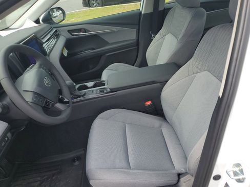 Certified 2025 Toyota Camry LE w/ Convenience Package FWD image 16
