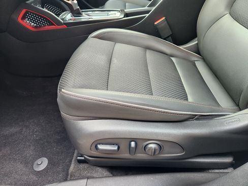 Used 2022 Chevrolet TrailBlazer RS image 26