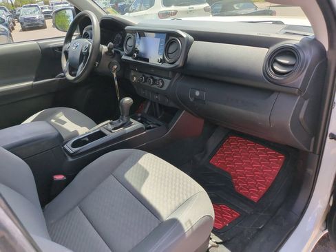 Used 2020 Toyota Tacoma SR w/ SR Convenience Package RWD image 8