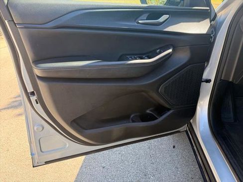 Certified 2023 Jeep Grand Cherokee Altitude image 28