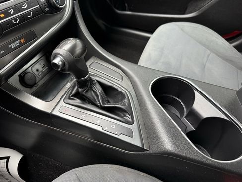 Used 2015 Kia Optima LX image 24