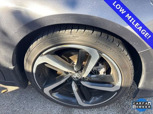 Used 2019 Honda Accord Sport image 2