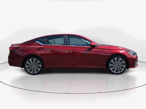 New 2026 Nissan Altima 2.5 SV w/ SV Premium Package FWD image 3
