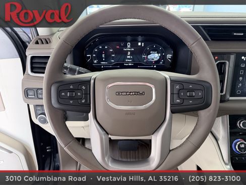 Used 2023 GMC Yukon Denali AWD/4WD image 22